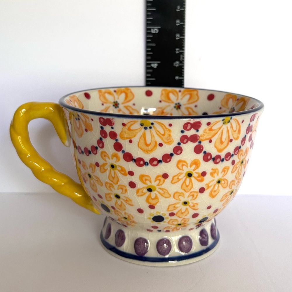 Anthropologie Pedestal Mug Akila With A Twist Yellow Handle Retired - Picture 3 of 7